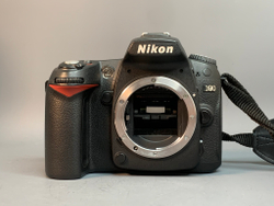 Nikon D90 ошибка, затвор не срабатывает
