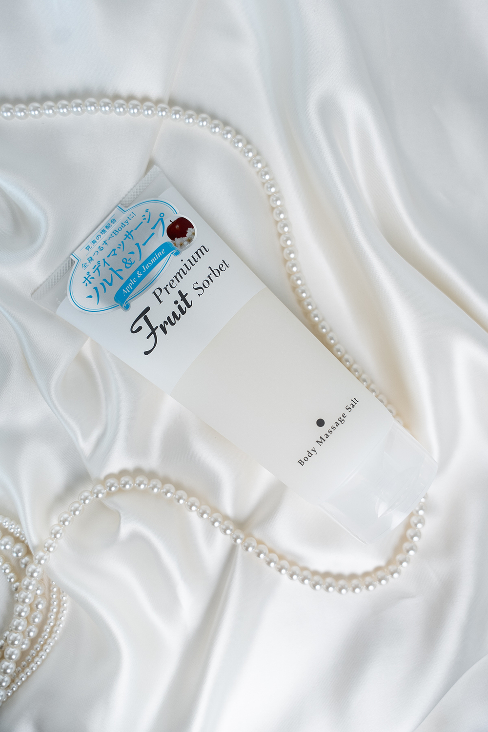 Скраб-щербет для тела с солью Тихого океана, жасмином и яблоком Enhel Beauty