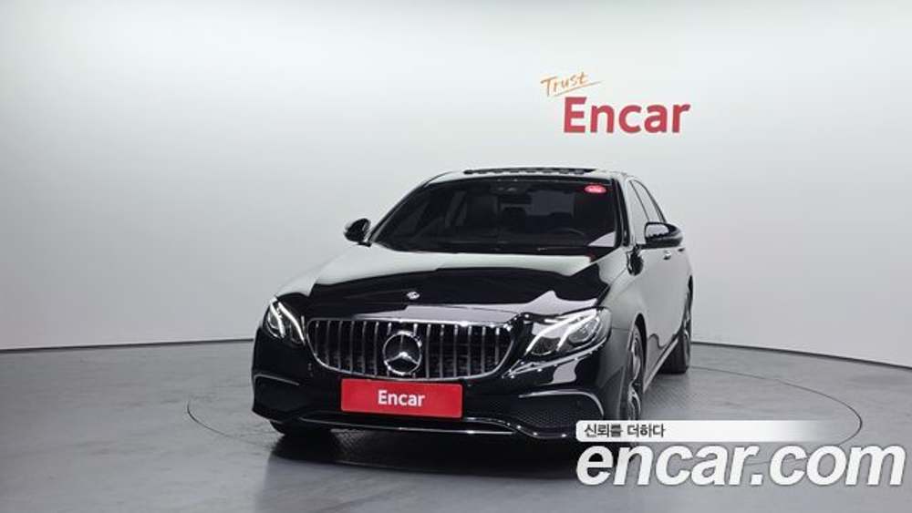 Mercedes-Benz E-Class E250 Avantgarde — 2020