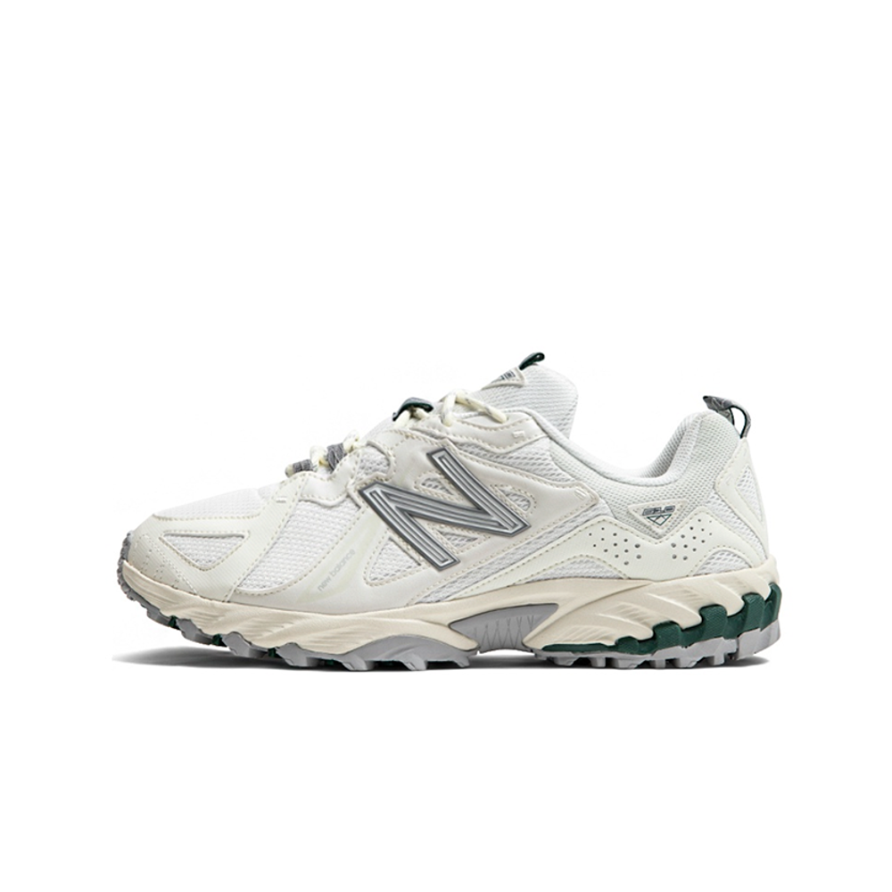 alt="New Balance 610T Angora Nightwatch Green ML610TMB трейловые кроссовки бежево-зеленые вид сбоку на белом фоне"