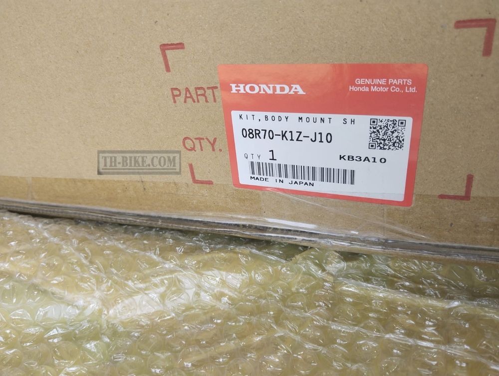 08R70-K1Z-J10, Windscreen PCX125-160 21-up. Set