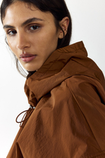Нейлоновая куртка с капюшоном - H&M