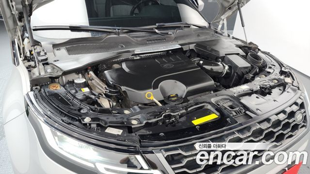 Land Rover Range Rover Evoque P250 R-Dynamic SE — 2022