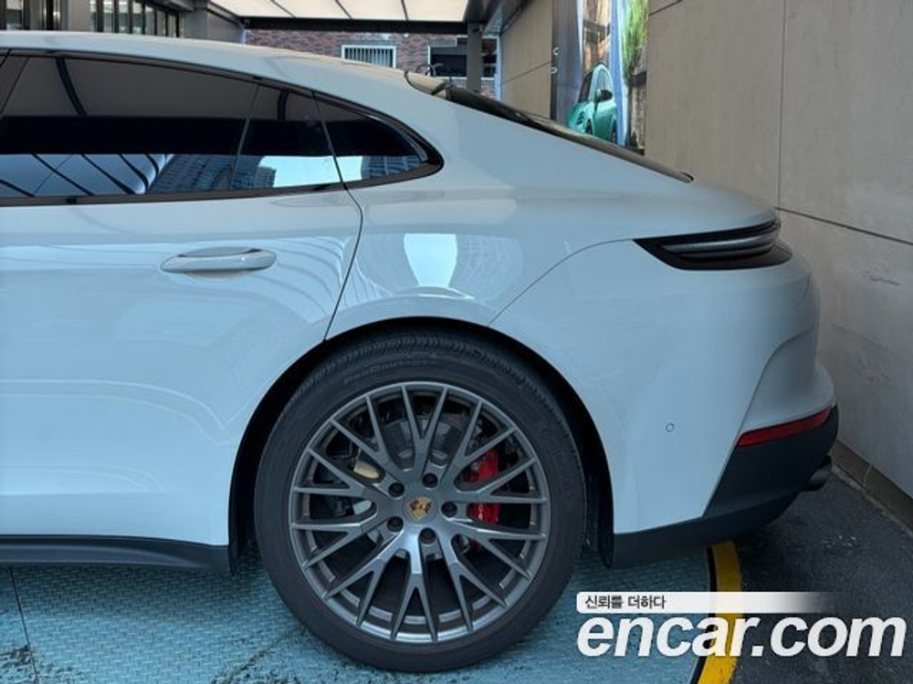 Porsche Panamera 2.9 AWD — 2025
