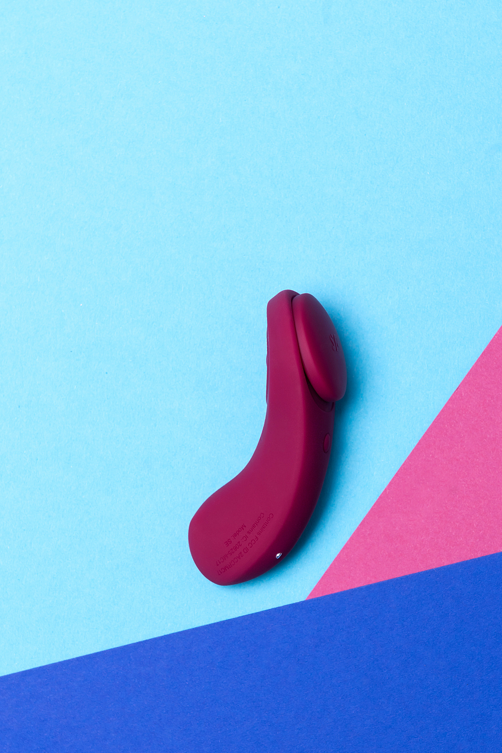 Бесшумный вибромассажер в трусики Satisfyer Sexy Secret 10 режимов красный
