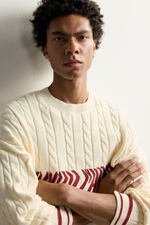 СВИТЕР С КОСАМИ И КОНТРАСТНОЙ НАДПИСЬЮ — ZARA