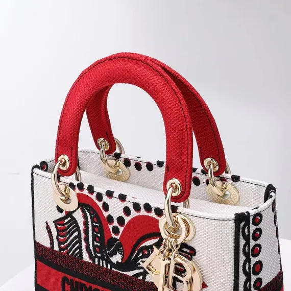 Сумка Dior Lady D-lite, модель среднего формата красный