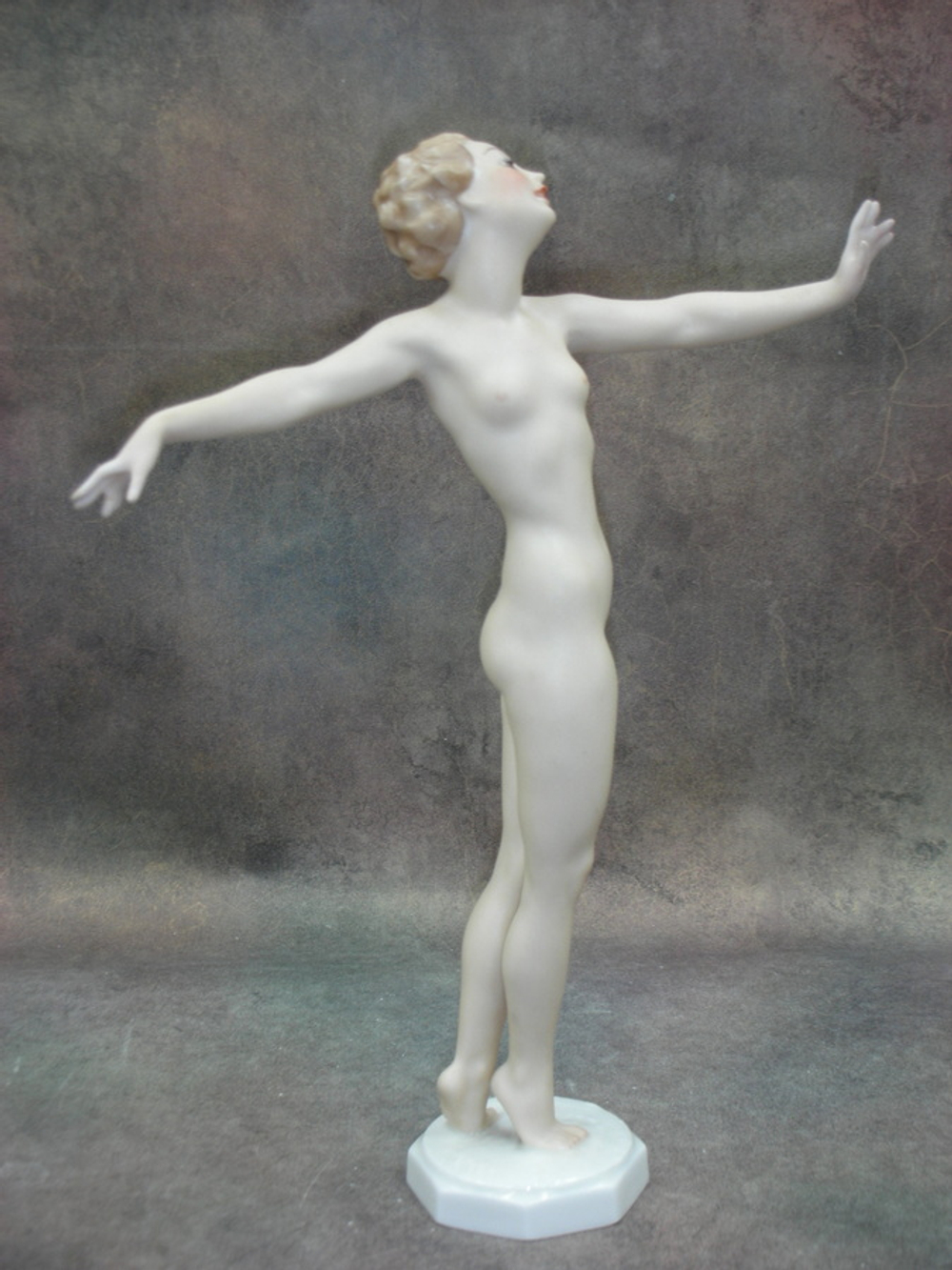 Статуэтка. Фарфор. Грация. Hutschenreuther. Германия