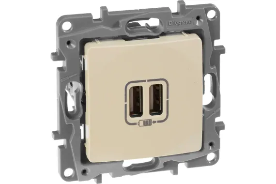 Розетка USB Legrand Etika двойная 2400мА слоновая кость 30195
