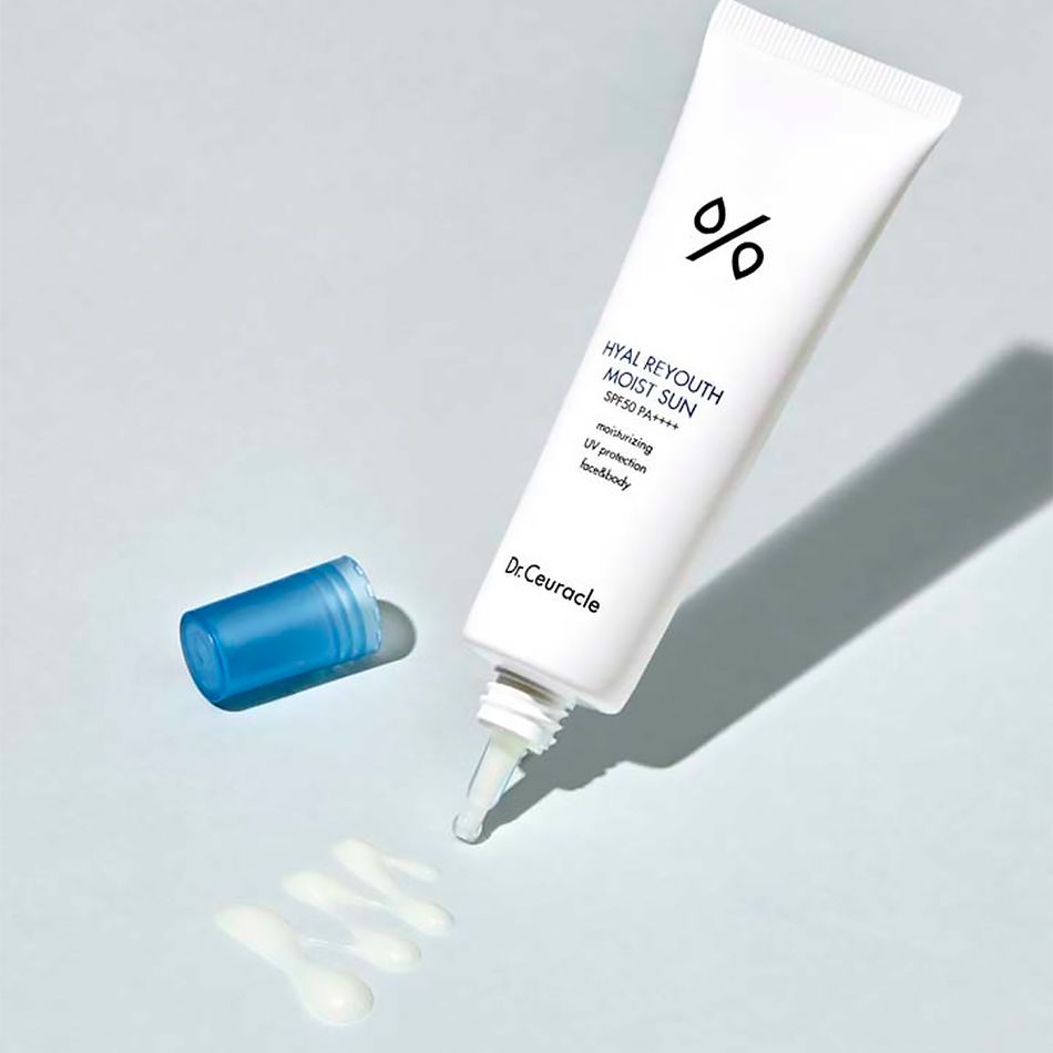 Солнцезащитный крем Dr.Ceuracle Hyal Reyouth Moist Sun spf 50+ 50 мл