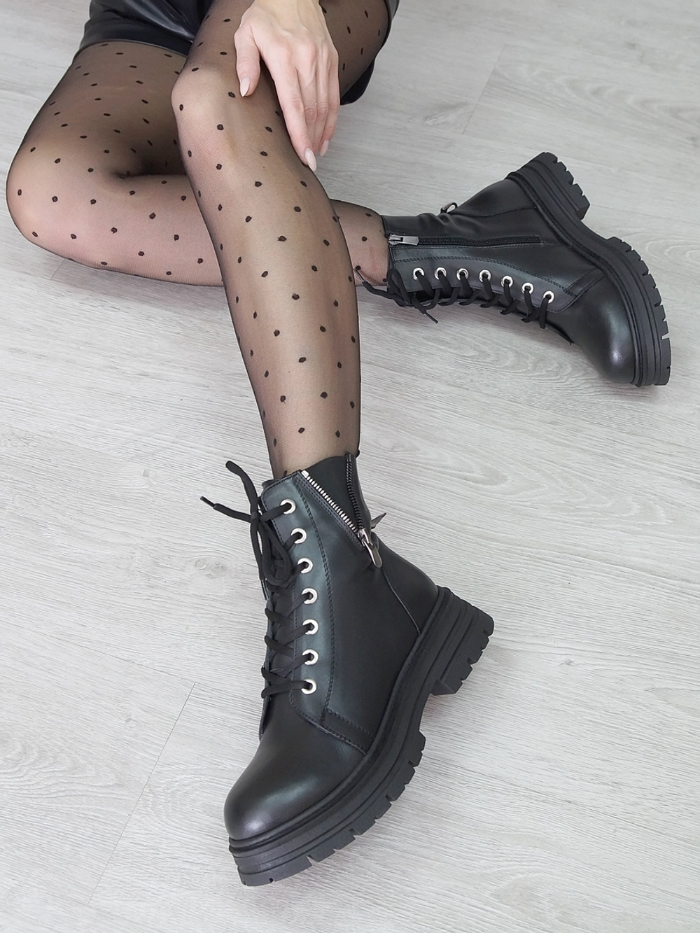 Ботинки женские зимние LIANREZA 212-40