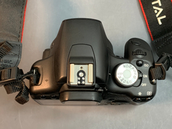 Canon EOS 500D Body, не включается