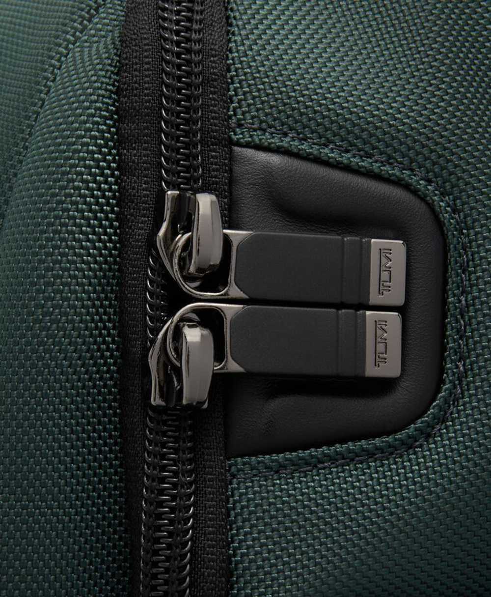Рюкзак для ноутбука TUMI Brief Pack / Deep Pine