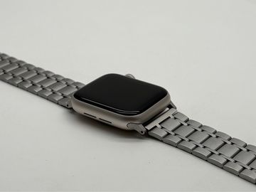Apple Watch SE 3 40mm Starlight