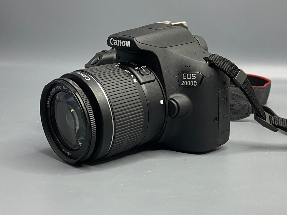 Canon EOS 2000D как новый