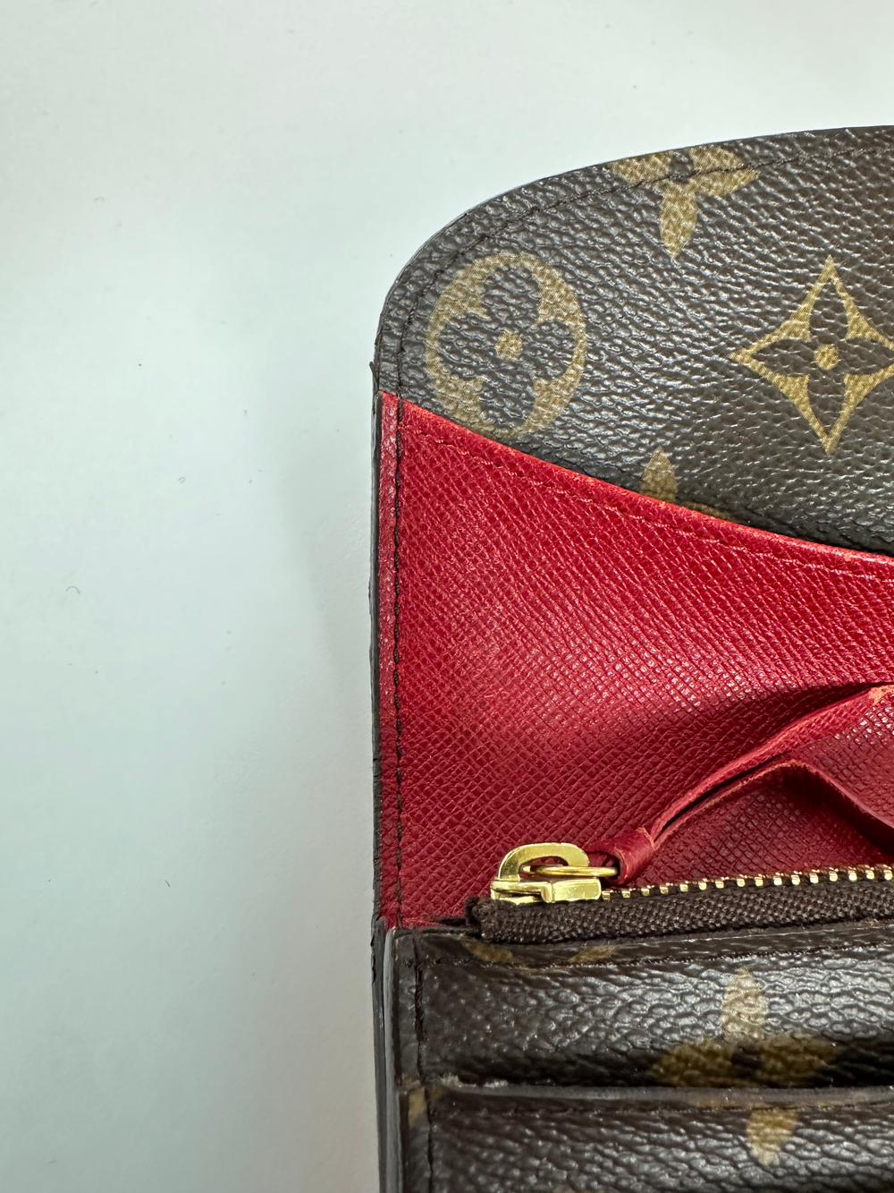 Кошелек Louis Vuitton Emilie Wallet