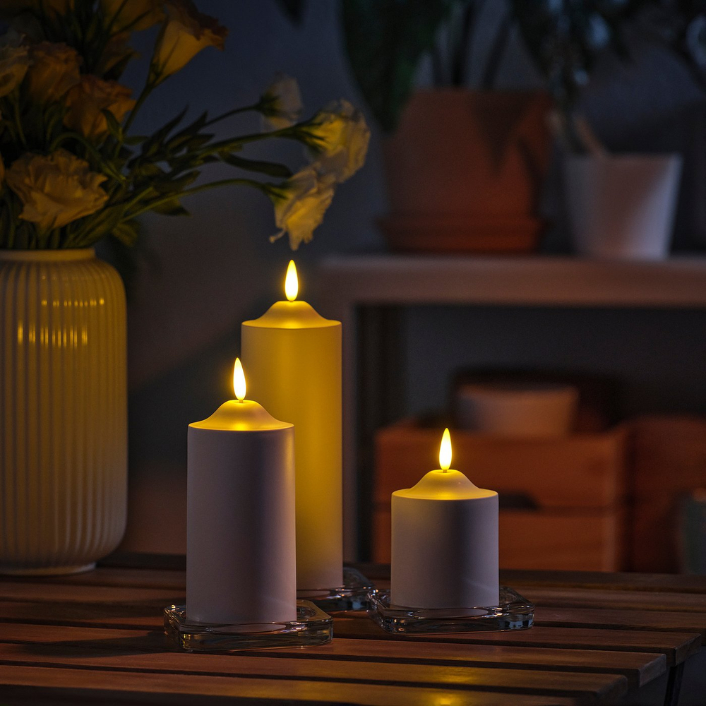 IKEA SMÅLOM  (ИКЕА СМОЛОМ)  -  Светодиодная свеча-столбик - на батарейках белая 14 см