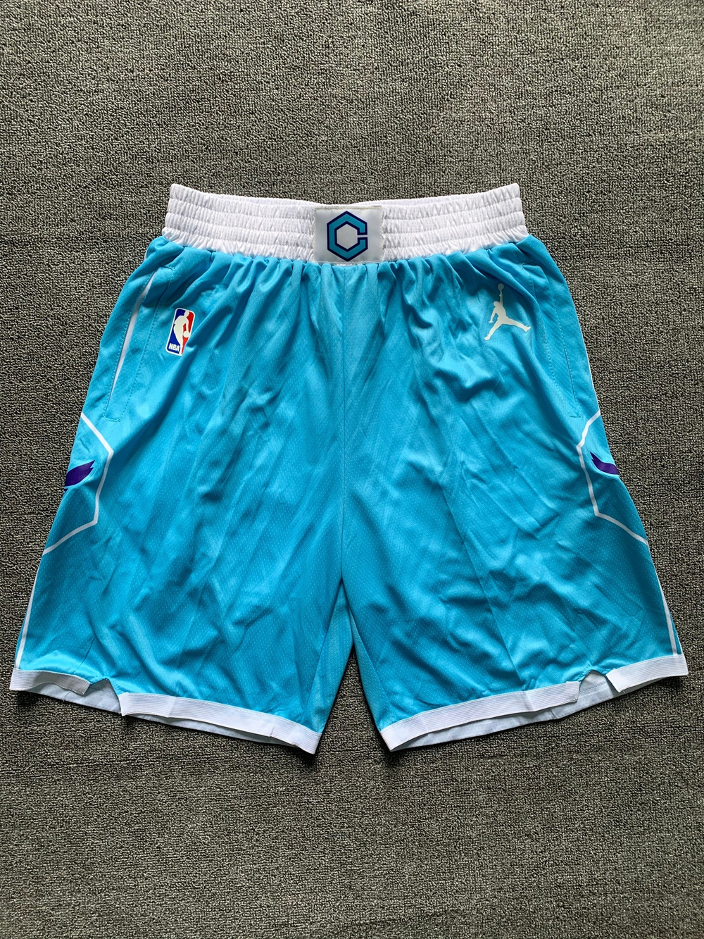 Баскетбольные шорты  Charlotte Hornets