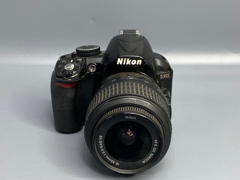 Nikon D3100 Kit 18–55mm — 70 200 кадров