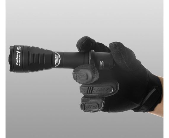 Тактический фонарь Armytek Predator зеленый свет