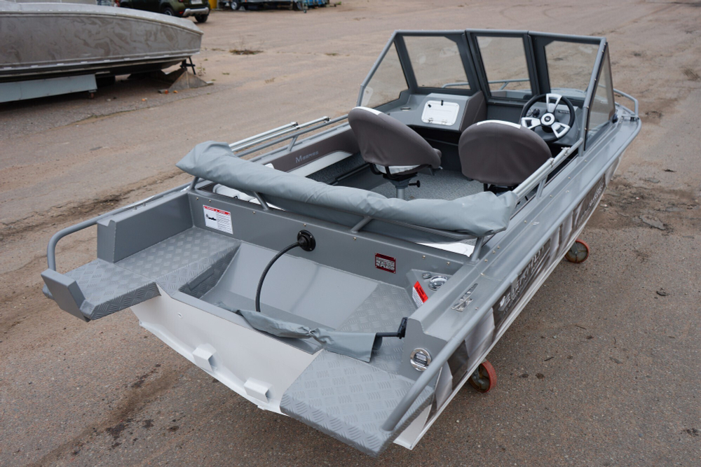 Алюминиевая лодка Berkut M DC