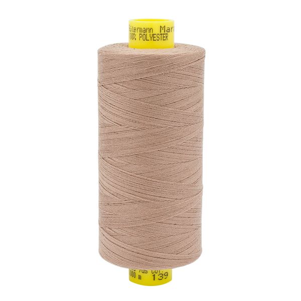 Нитка Gutermann Mara 120 (1000 метров), 1 кат., универсальная | 139 бежево-коричневый
