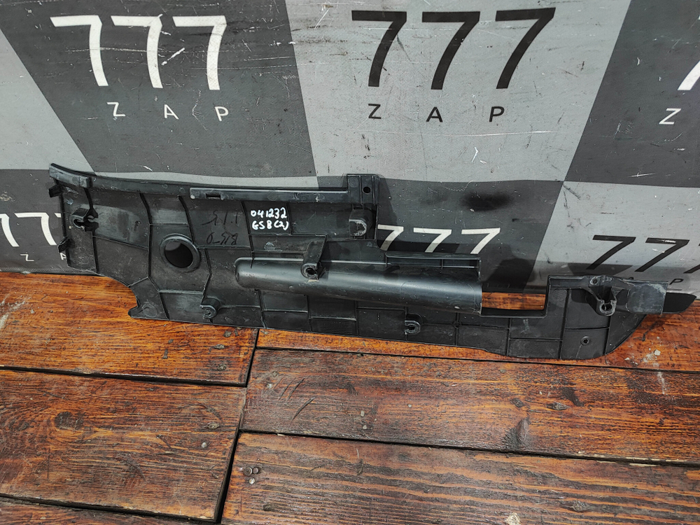 Пыльник подкапотный правый GAC GS8 2 21-нв Б/У Оригинал 7160062DRS0000