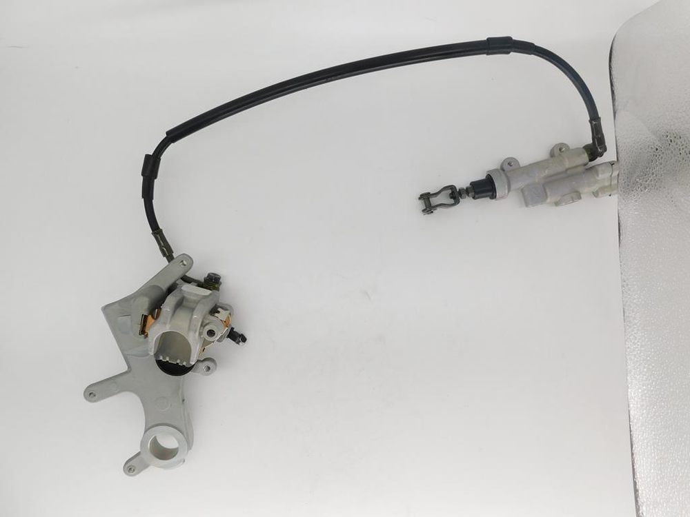 суппорт+цилиндр тормозной задний Otom Honda CRF250X,R CRF450X,R