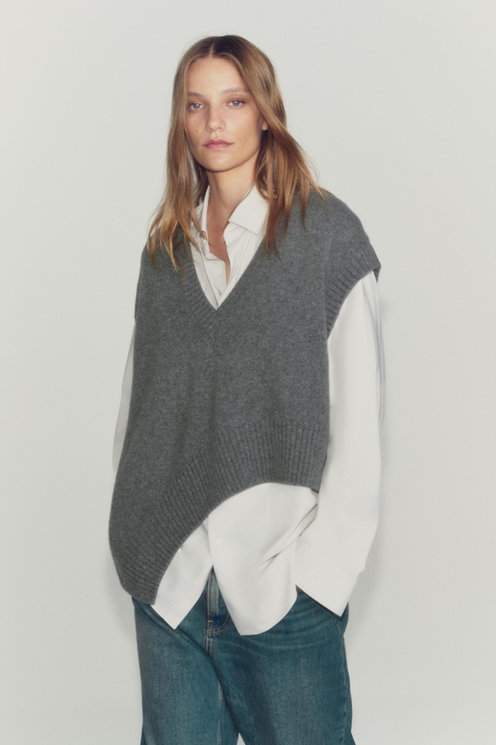 ЖИЛЕТ ИЗ СМЕСОВОЙ ШЕРСТИ С АСИММЕТРИЧНЫМ НИЗОМ — ZARA