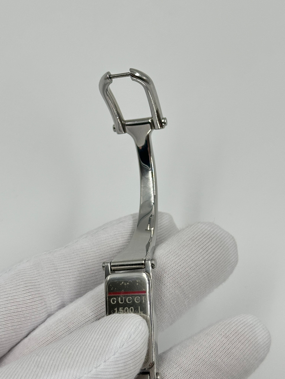 Часы Gucci 1500L