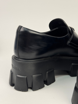 Лоферы Prada
