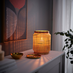 IKEA PÅVEFINK  (ИКЕА ПОВЕФИНК)  -  Фонарь для декоративных свечей-столбиков - бамбук 25 см
