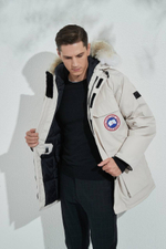 Бежевая парка Canada Goose Expedition