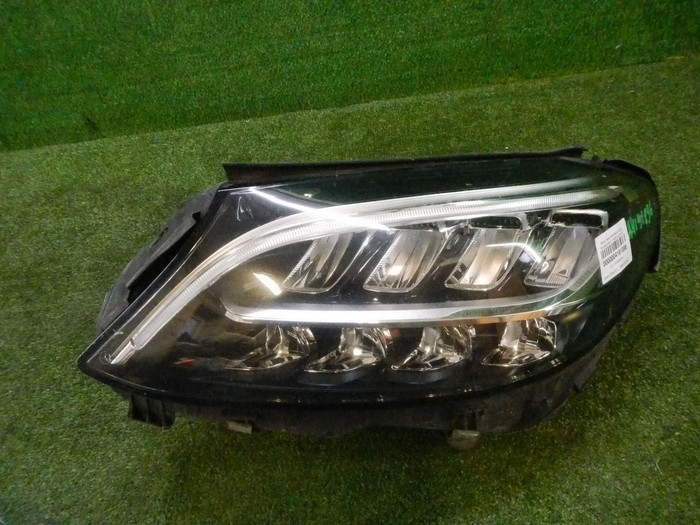 Фара левая Mercedes C w205 (2018-2023) LED