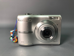 Olympus FE-210