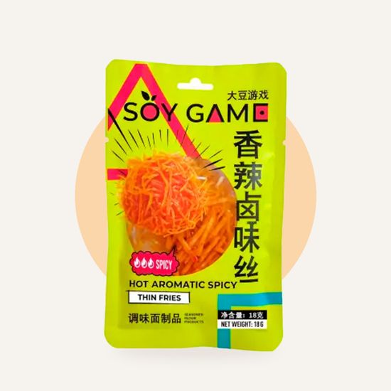 Латяо Soy Game Aromatic Hot Straw 18 г — упаковка на фирменном фоне OH MY GEEK