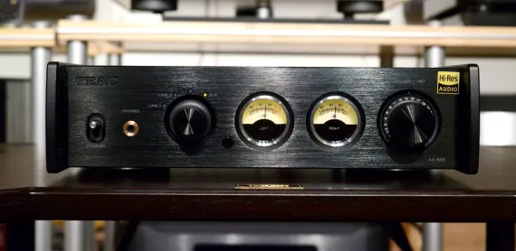 TEAC AX-505 Black
