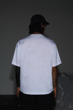 Футболка Blue Monte T-Shirt with Frog, Hand, Tree, and Stone Print "Shuitai White"