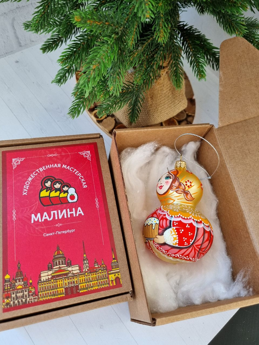 Матрешка стеклянная Любава с пасхой