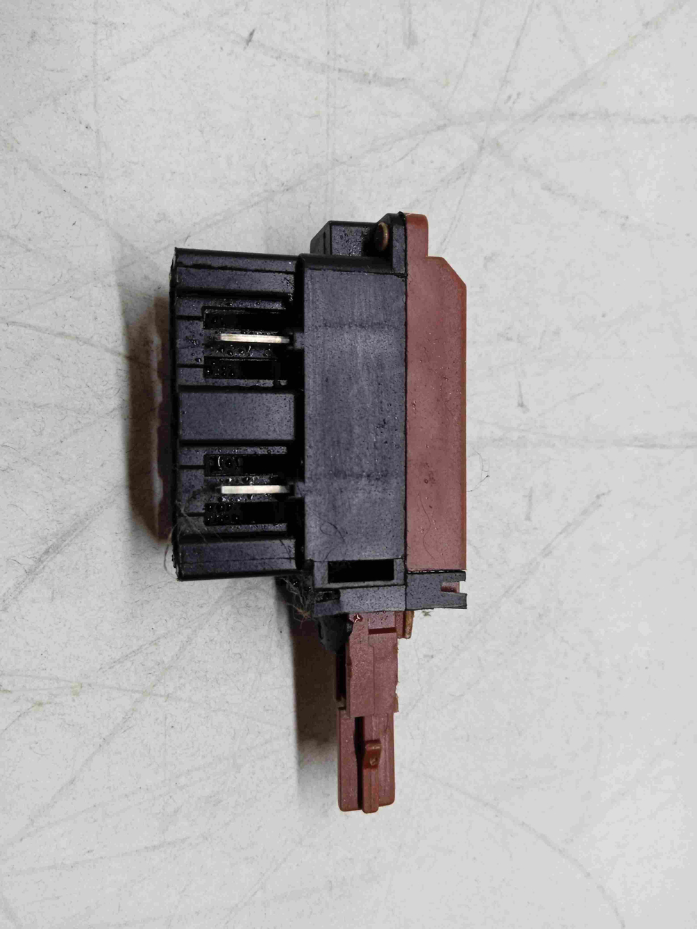 EWS1046 кт271 Сетевая кнопка для стиральной машины Electrolux EWS1046 б/у