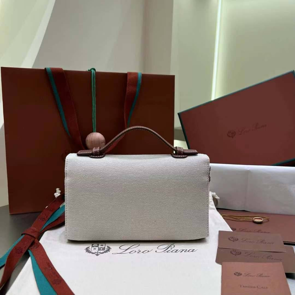 Сумка Loro Piana Extra Pocket L19