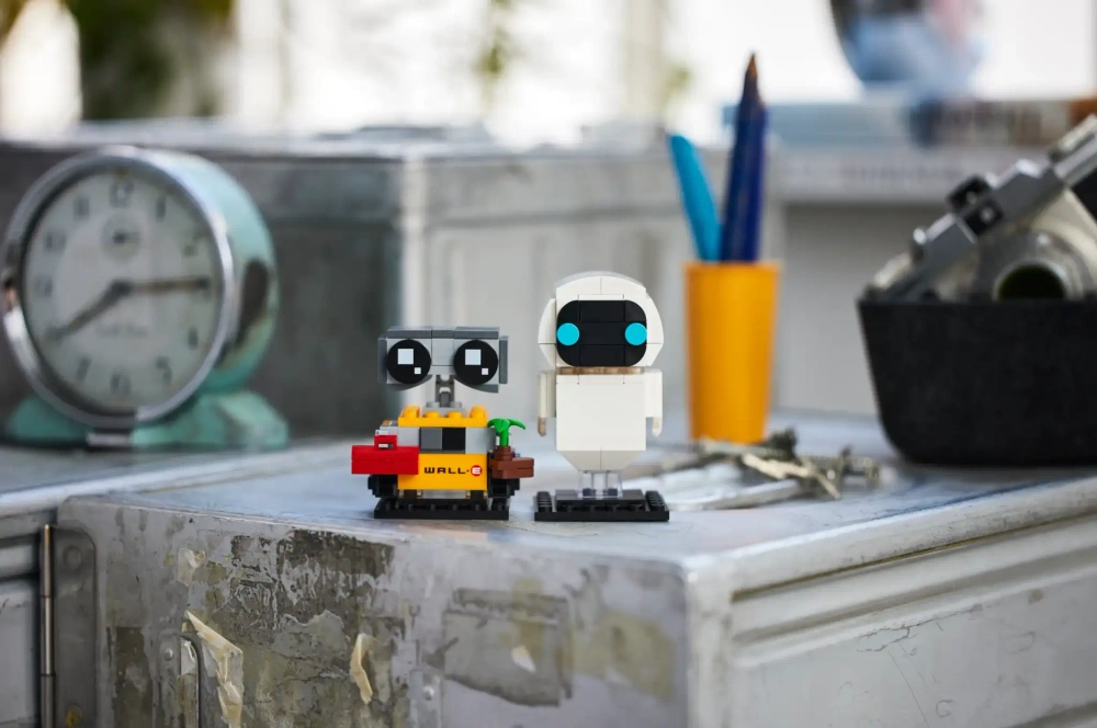 Конструктор LEGO BrickHeadz 40619 ЕВА и ВАЛЛ•И
