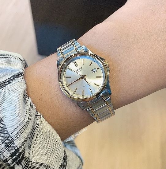 Наручные часы Casio LTP-1183G-7A