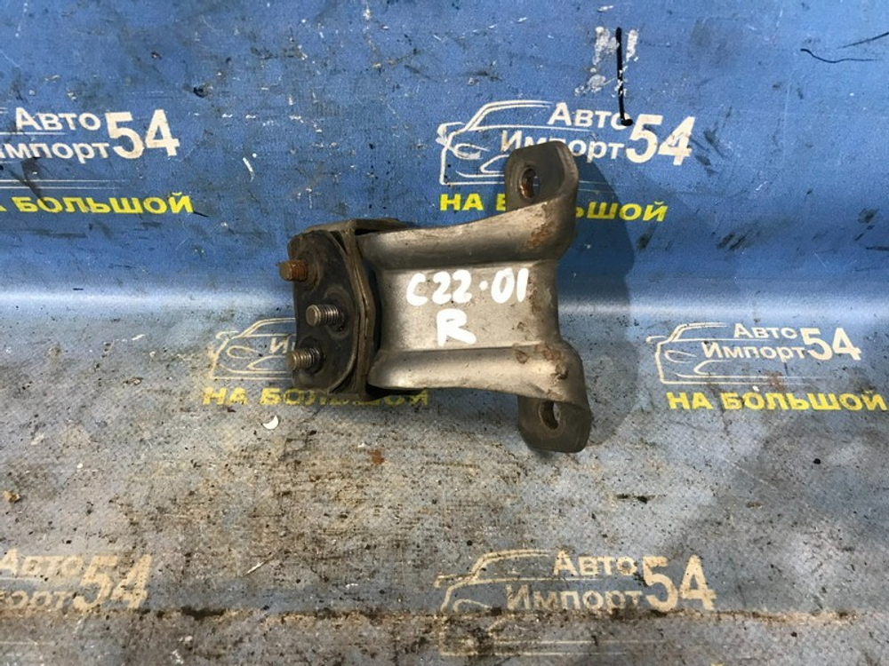 Петля багажника NISSAN LARGO 1992
