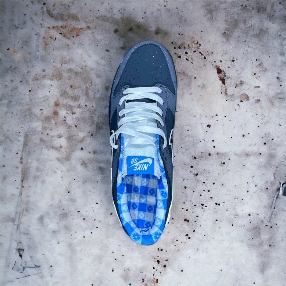 Nike SB Dunk Low • Lobster Blue