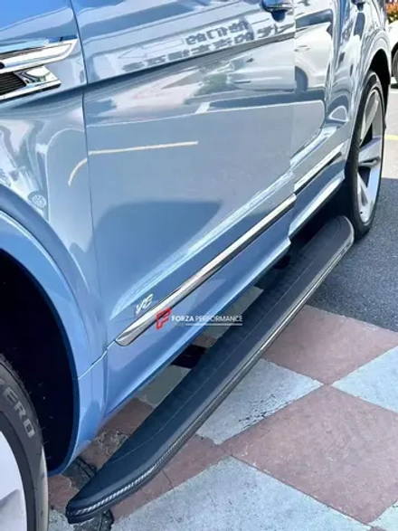 Электрические подножки для Bentley Bentayga PL71 Рестайлинг 2020+ Бентли Бентайга