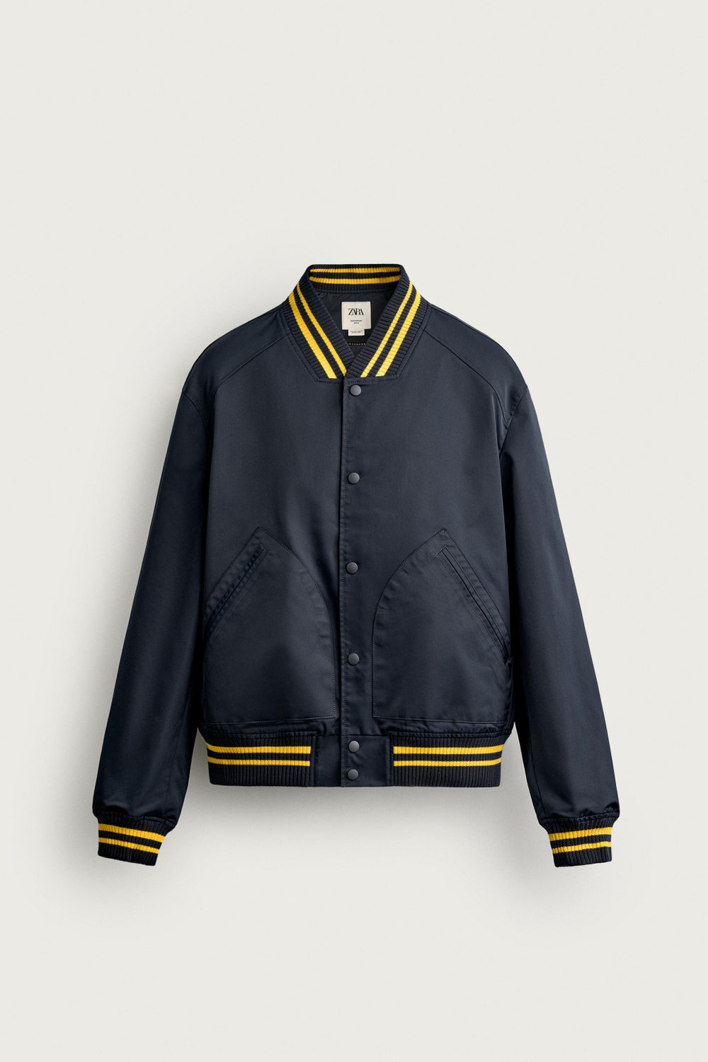 КОНТРАСТНЫЙ БОМБЕР СВОБОДНОГО КРОЯ — ZARA
