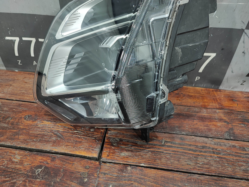 Фара левая LED Omoda C5 22-нв Б/У Оригинал 605000530AA