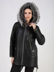 Дубленка зимняя натуральная с капюшоном