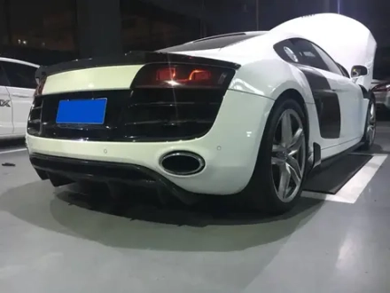 Карбоновый диффузор для AUDI R8 TYPE 42 2007-2012 Ауди